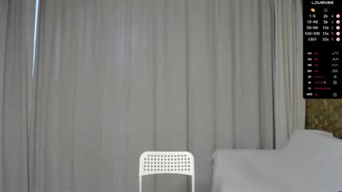 Snapshot of ed_hooligan chatting on April 24, 12:40 pm ed_hooligan online show from April 24, 12:40 pm