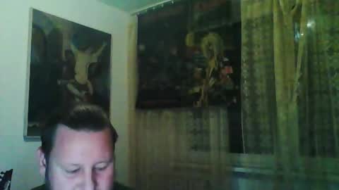 Edward online show from October 22, 5:45 pm