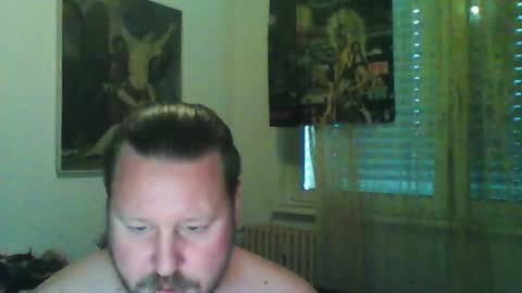 Snapshot of eda666 chatting on July 1, 6:07 pm Edward online show from July 1, 6:07 pm