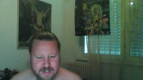 Snapshot of eda666 chatting on July 4, 5:41 pm Edward online show from July 4, 5:41 pm
