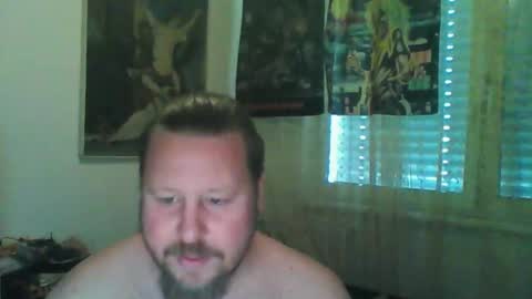 Snapshot of eda666 chatting on July 9, 5:39 pm Edward online show from July 9, 5:39 pm