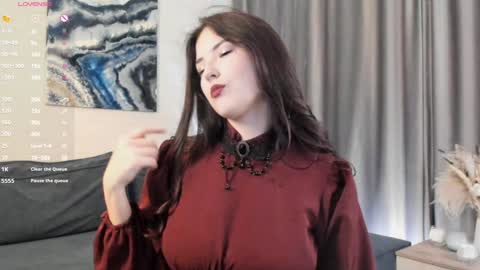 Viola online show from January 19, 1:12 pm