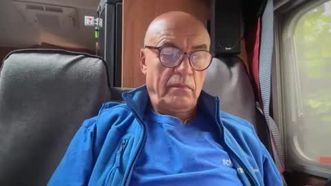 Snapshot of eddelmar chatting on June 4, 12:11 pm eddelmar online show from June 4, 12:11 pm