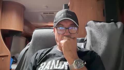 Snapshot of eddelmar chatting on June 7, 12:53 pm eddelmar online show from June 7, 12:53 pm