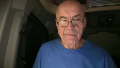 Snapshot of eddelmar chatting on July 6, 10:12 pm eddelmar online show from July 6, 10:12 pm