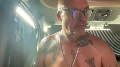 Snapshot of eddelmar chatting on July 24, 9:07 am eddelmar online show from July 24, 9:07 am