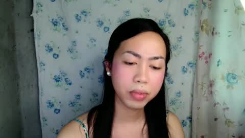 eddfox001 online show from June 2, 5:53 am