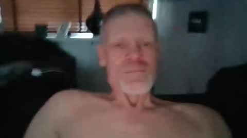 Snapshot of eddie4767 chatting on November 16, 9:37 am eddie4767 online show from November 16, 9:37 am