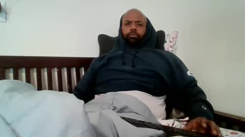 Snapshot of eddiejonez chatting on February 14, 2:12 pm eddiejonez online show from February 14, 2:12 pm