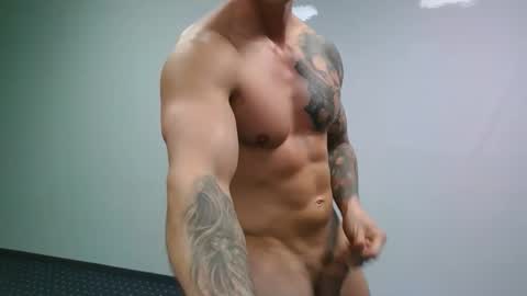 Snapshot of eddiesins27 chatting on March 3, 5:41 pm eddiesins27 online show from March 3, 5:41 pm