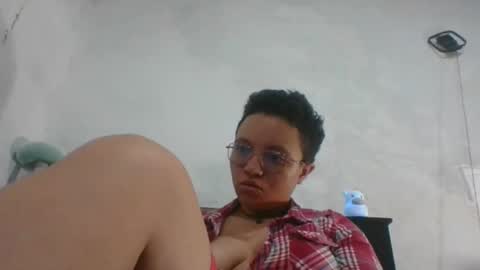 Snapshot of eden_jupiters chatting on November 11, 6:24 am eden_jupiters online show from November 11, 6:24 am