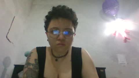 eden_jupiters online show from March 20, 4:39 am