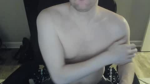 Snapshot of edge_crazy556 chatting on November 22, 4:39 pm edge_crazy556 online show from November 22, 4:39 pm