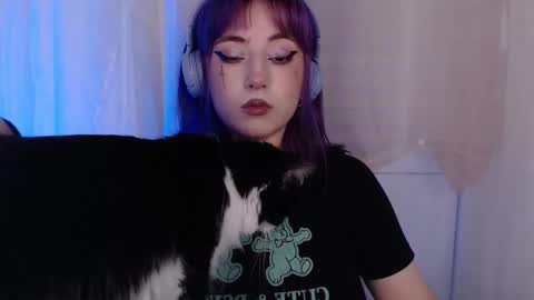 Snapshot of ediefris chatting on February 19, 1:29 pm fickle demon made of clumps of matter online show from February 19, 1:29 pm