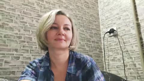 edithmanning online show from December 21, 7:13 am