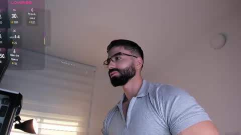 Snapshot of edrick_walton chatting on June 16, 11:24 am edrick online show from June 16, 11:24 am