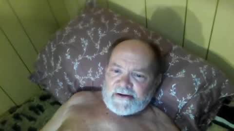 Snapshot of edwalters chatting on June 27, 6:29 am Eddie online show from June 27, 6:29 am
