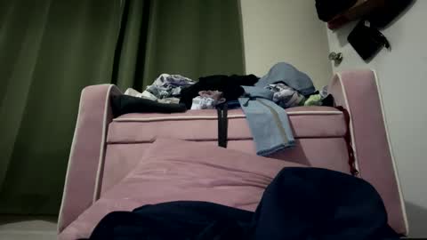 Snapshot of edward2736 chatting on October 2, 11:34 pm edward2736 online show from October 2, 11:34 pm