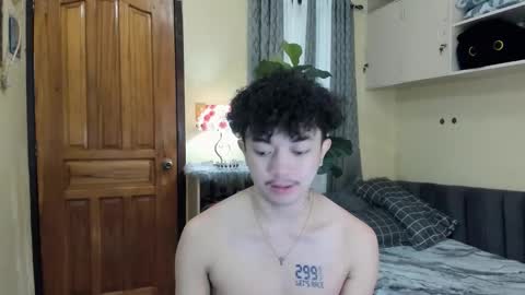 edward_cums online show from February 16, 8:32 am