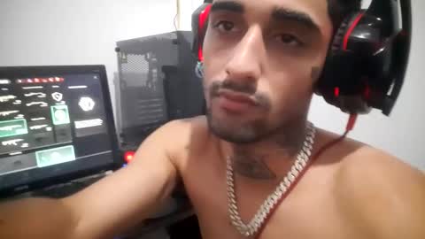 edward_johnsonn online show from September 23, 5:32 am