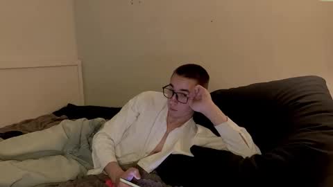 edwarddzhekson online show from October 21, 4:51 pm