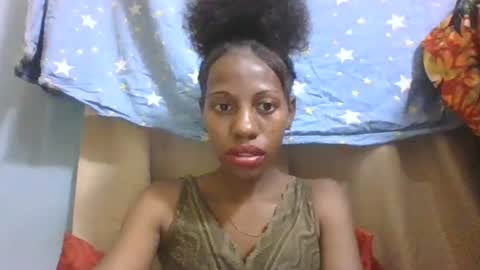 edwige770943 online show from April 13, 7:14 am