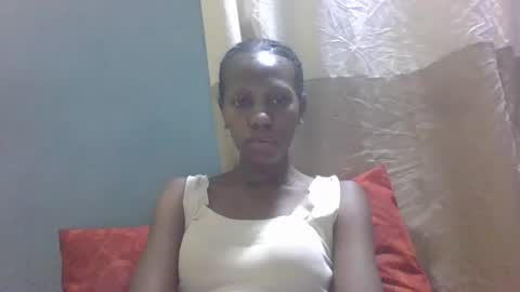 edwige770943 online show from April 17, 2:36 am