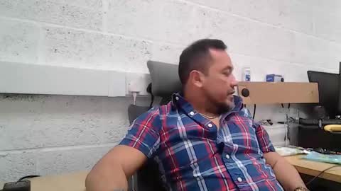 EdM online show from February 18, 11:06 am