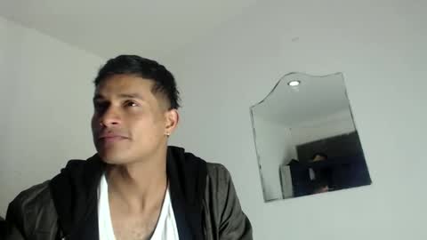 edwing0602 online show from April 8, 6:02 am