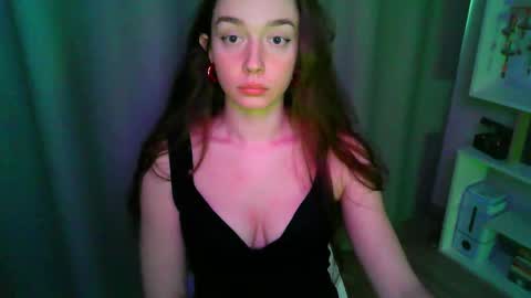 effie_balconii online show from December 20, 12:12 pm