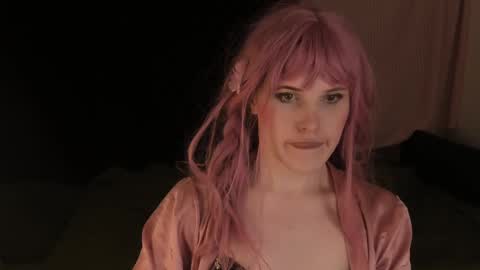 Effie Mur online show from December 28, 6:18 pm