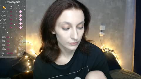 Snapshot of effy_gray chatting on February 13, 8:59 am Anna online show from February 13, 8:59 am