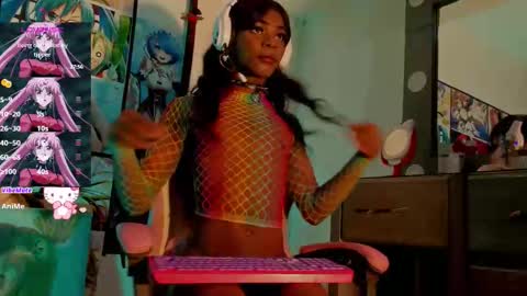 effy_marinn online show from December 22, 5:26 am