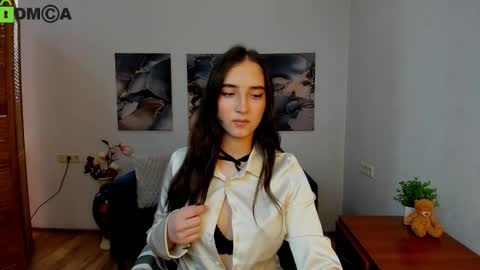 Effy Royse online show from March 5, 6:53 am