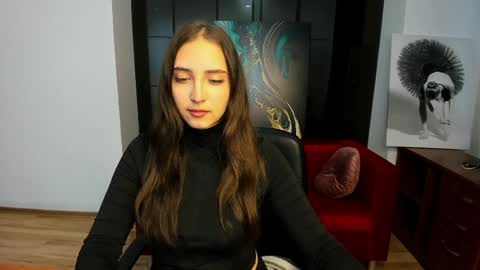 Effy Royse online show from April 4, 11:51 am