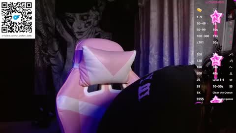 Snapshot of effycorpse chatting on February 26, 12:09 am online show from February 26, 12:09 am