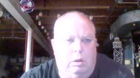 Snapshot of efriff chatting on June 20, 10:29 am efriff online show from June 20, 10:29 am