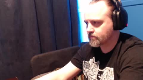 Snapshot of ehmac84 chatting on March 8, 7:31 pm Eh Mac online show from March 8, 7:31 pm