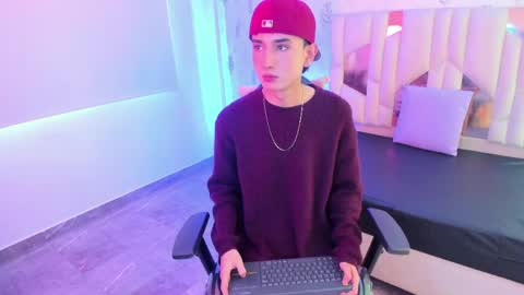 eidan_tay online show from May 23, 1:15 pm