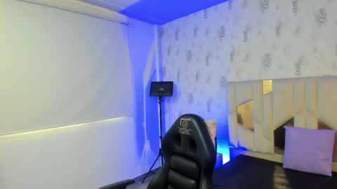 eidan_tay online show from May 24, 11:37 am