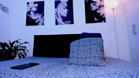 Snapshot of eiden_allenx1 chatting on September 20, 10:05 am eiden_allenx1 online show from September 20, 10:05 am