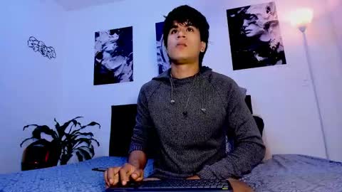 Snapshot of eiden_allenx1 chatting on September 21, 9:55 am eiden_allenx1 online show from September 21, 9:55 am