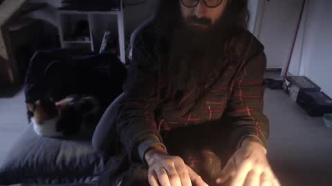 eighthundredeightyeight online show from November 24, 10:59 am