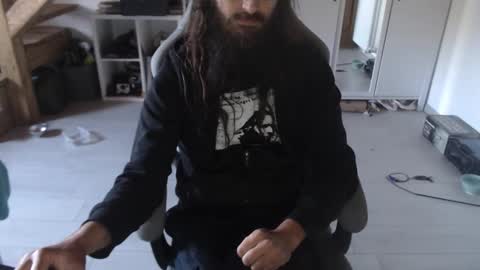 eighthundredeightyeight online show from April 10, 8:08 am