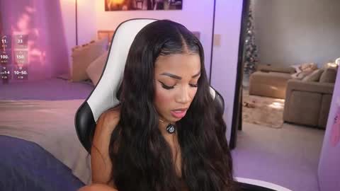 eimi   online show from November 7, 9:59 pm