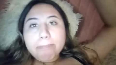 EIMY   MODEL INDEPENDENT online show from February 11, 4:17 am