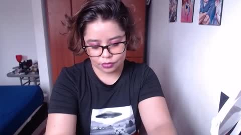 eimy_saenzz online show from November 26, 8:32 pm