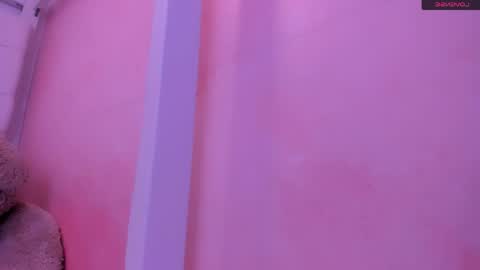 eimy online show from April 11, 1:26 pm