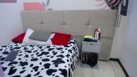 Eimyflorian online show from January 29, 12:13 pm