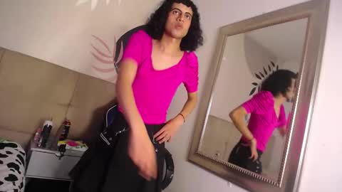 Eimyflorian online show from March 3, 5:39 pm